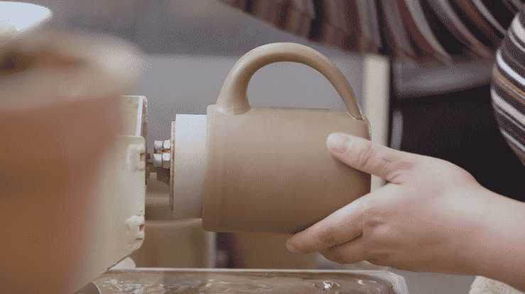 Mugs getting stamped